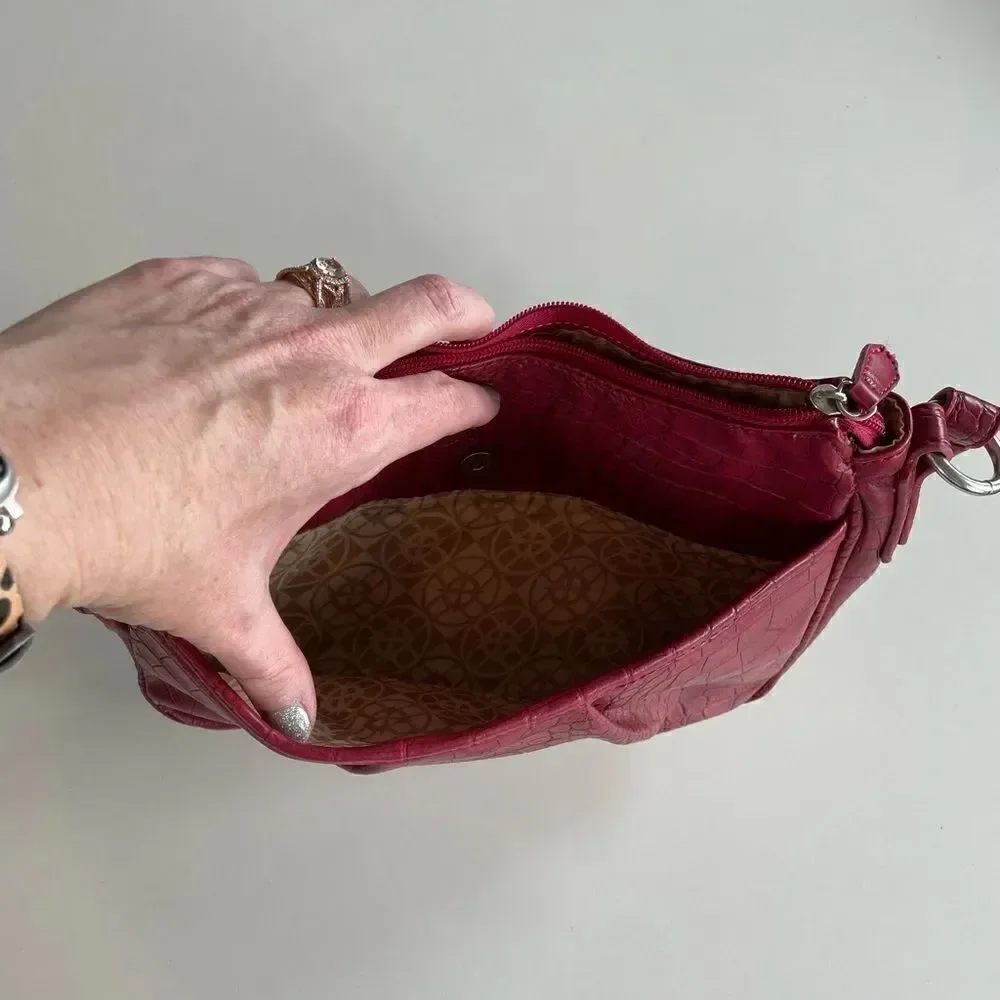 Pre-Owed Nicole by Nicole Miller Womens Red Alligator Print Hobo Purse